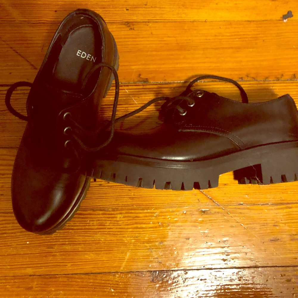 Black Eden oxfords - Picture 1 of 5